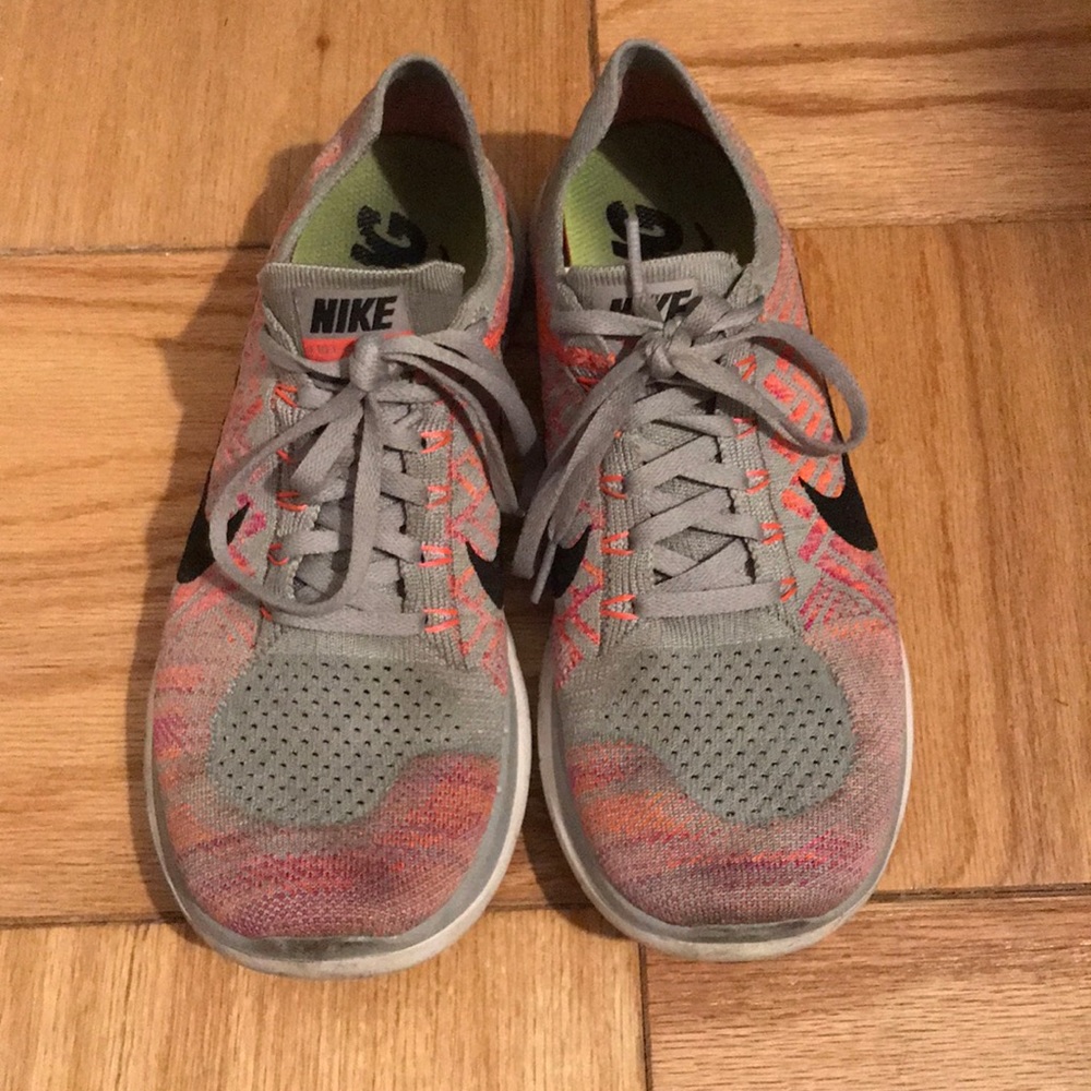 Nike Women’s Freerun Flyknits 4.0
